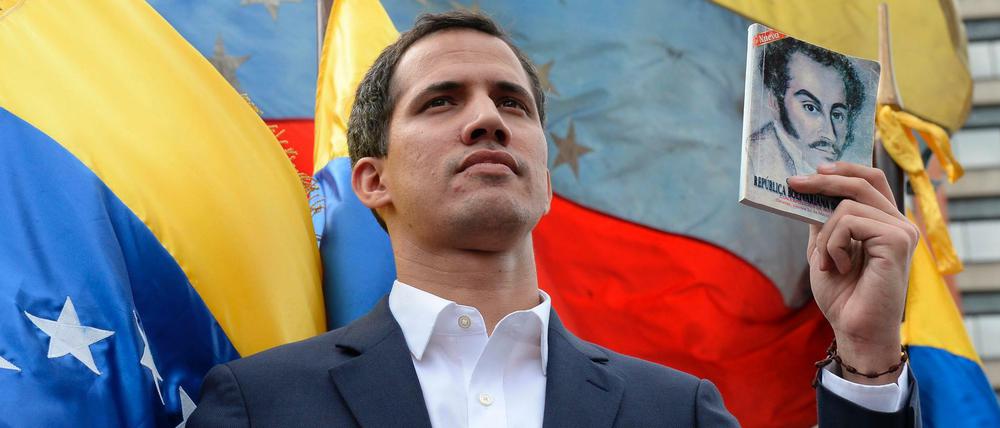 Juan Guaidó erklärte sich selbst zum Präsidenten Venezuelas.