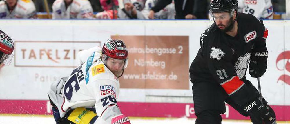 Bloß nicht zurückschauen. Florian Busch (26) will mit den Eisbären endlich wieder punkten.