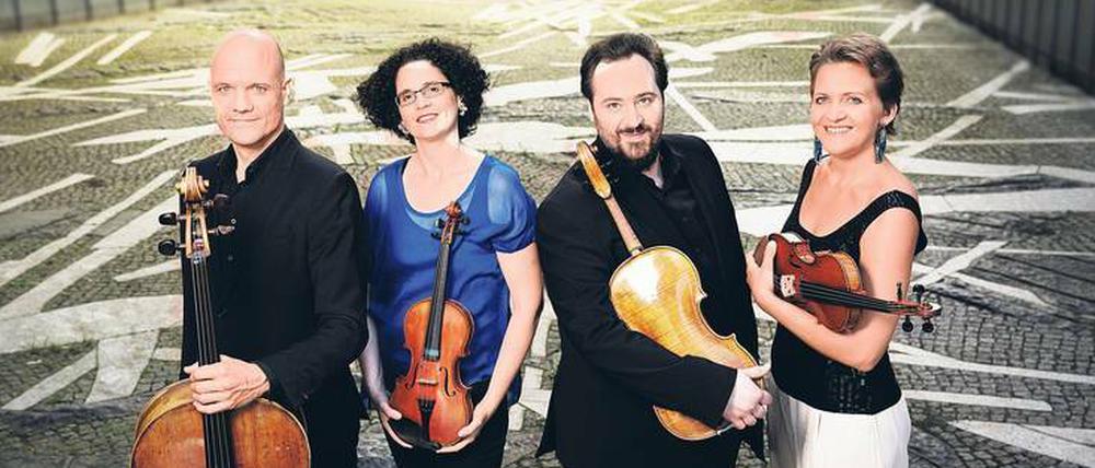 Finale in vertrauter Runde. Cellist Eckart Runge, Geigerin Anthea Kreston, Bratschist Gregor Sigl und Geigerin Vineta Sareika. 