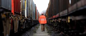 Der Personalmangel ist nur ein Problem der Gütersparte der Bahn.