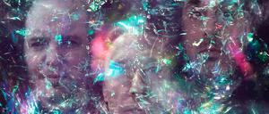 Miete, Strom, Gas. Die Türen zelebrieren das Lebensgefühl des modernen Menschen.