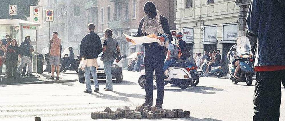 Straßenkampf. Szene von den Protesten gegen den G8-Gipfel in Genua 2001.