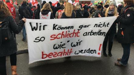 Die Bezahlung von Erzieherin in Berlin liegt teilweise weit unter jener, in anderen Bundesländern.
