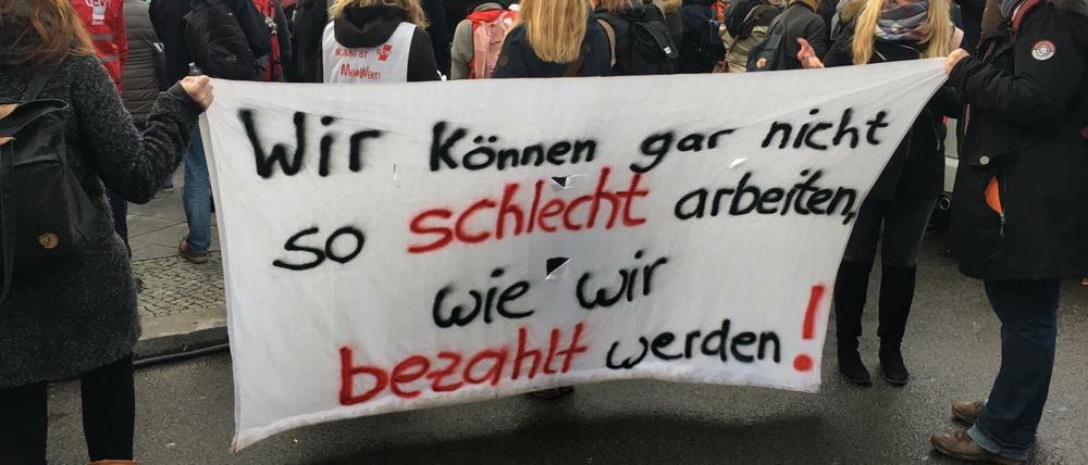 Die Bezahlung von Erzieherin in Berlin liegt teilweise weit unter jener, in anderen Bundesländern.