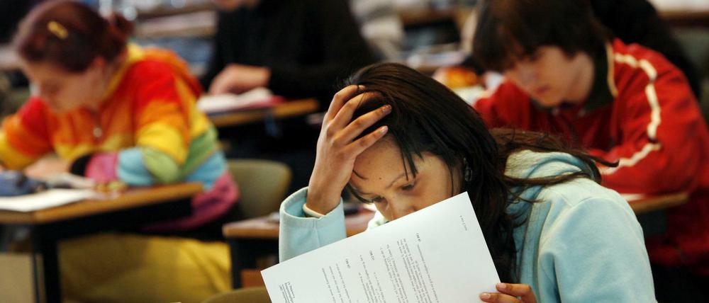 Ein biografischer Bruch: Der Übergang von der Schule in Ausbildung oder Studium. Unicef will jetzt auch über-18-Jährigen helfen, ihren Weg zu finden.