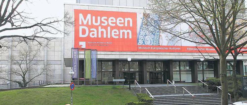 War einmal. Seit zwei Jahren sind die Museen Dahlem für Besucher geschlossen. Nun gibt es viele Vorschläge: Ateliers, Forschungscampus, Tanztheater. Das könnte in die Räume ziehen, in denen früher die Schmuckstücke des Ethnologischen Museums und des Museums für Asiatische Kunst gezeigt wurden.