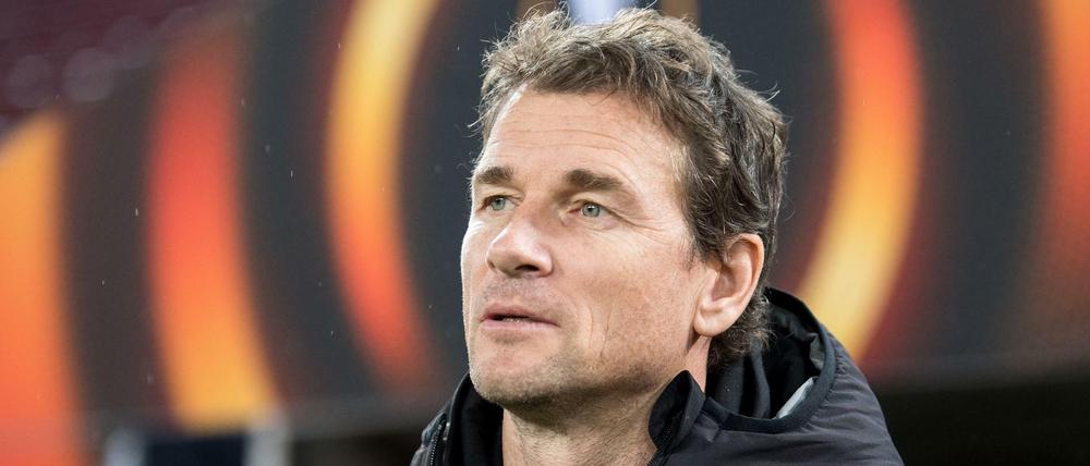 Pink auf Schwarz: Jens Lehmann war schon Co-Trainer bei Arsenal London. Jetzt arbeitet er für Augsburg.