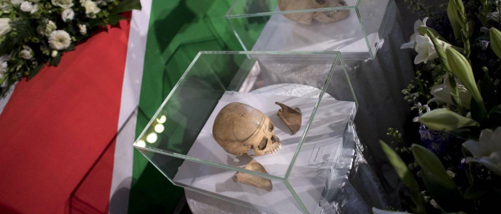 Anlässlich der Rückgabe von Schädeln und Gebeinen nach Namibia fand im August 2018 eine kirchliche Gedenkfeier in Berlin statt.