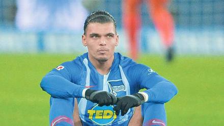 Die Gedanken sind frei. Herthas Verteidiger Karim Rekik soll laut Trainer Dardai den Fokus aber auf Wolfsburg legen.