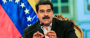 Venezuelas Präsident Nicolás Maduro bei einem Treffen mit Diplomaten seines Landes in Caracas.