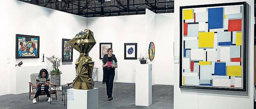 Schön streng. Blick in den Stand der renommierten Schweizer Galerie Bailly.