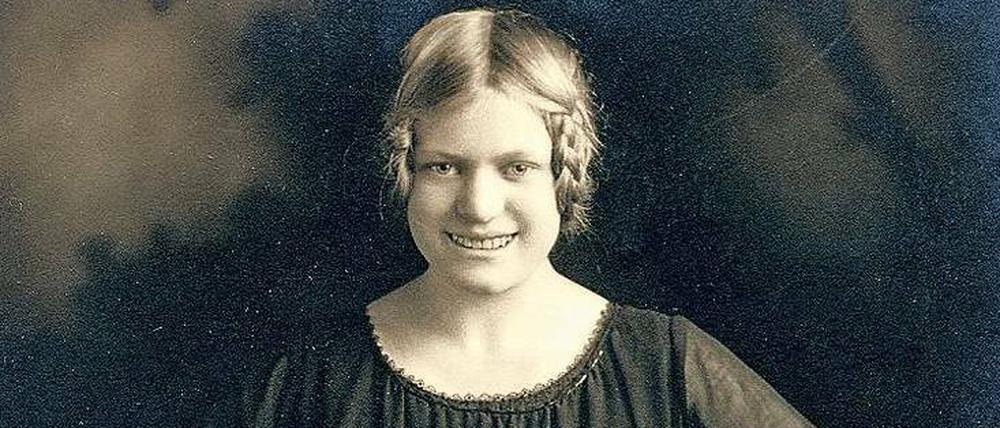 Bertha Senestréy leitete von 1920 bis 128 die kunstgewerblichen Ateliers der Deutschen Werkstätten in München.