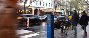 Immer Unmut in der Bergmannstraße - ob wegen der Parkautomaten oder der Parklets.