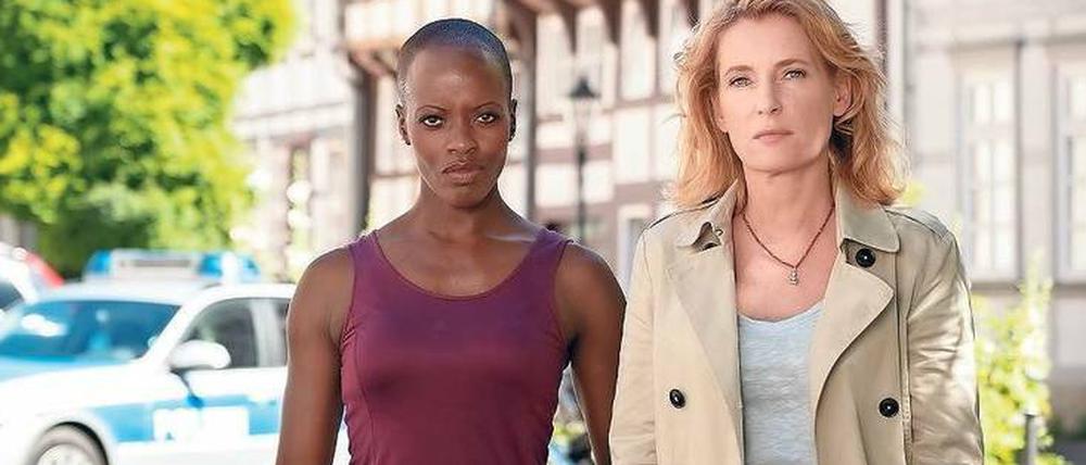 Auf Spurensuche in Göttingen. Die Ermittler Anais Schmitz (Florence Kasumba, l.) und Charlotte Lindholm (Maria Furtwängler) sind sich anfangs nicht sympathisch.