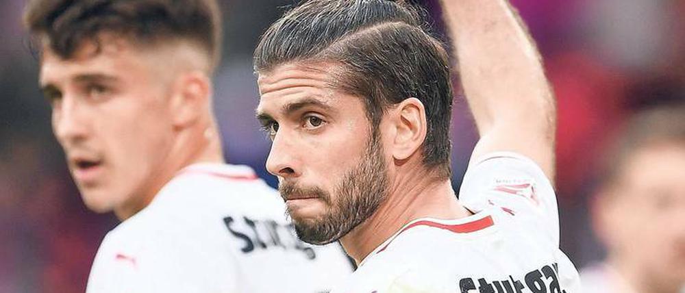 Im Leistungsloch. Stuttgarts Profi Emiliano Insua und seine Mitspieler stecken in der Krise.