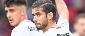 Im Leistungsloch. Stuttgarts Profi Emiliano Insua und seine Mitspieler stecken in der Krise.