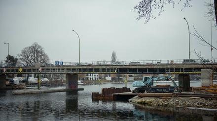 Die Salvador-Allende-Brücke in Treptow-Köpenick.