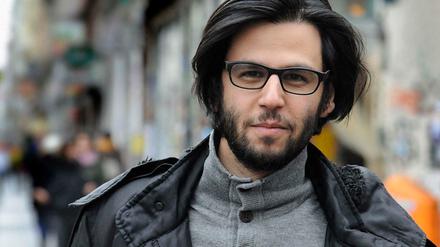 Verzeichner der Logbuch-Einträge: Deniz Utlu, Essayist und Romanautor.
