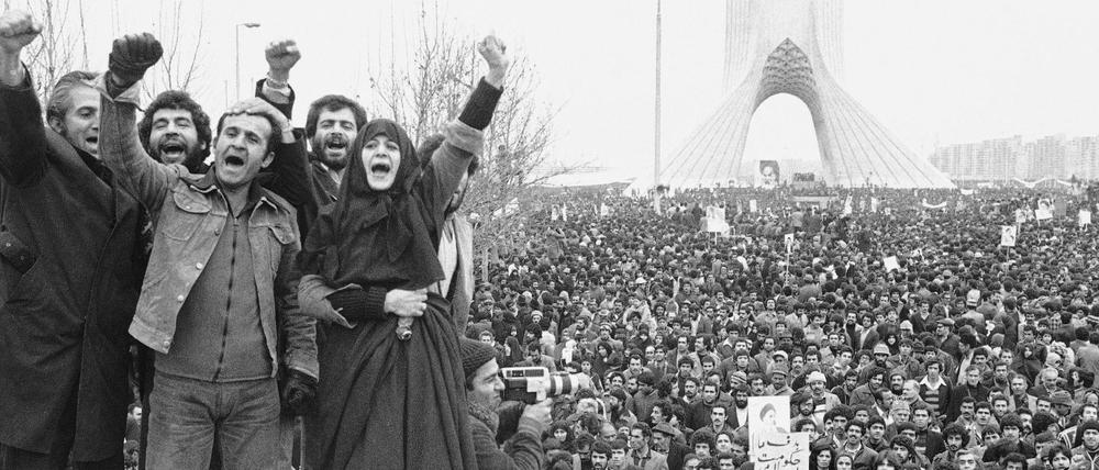 Mehr als eine Million Anhänger einer Islamischen Republik protestierten am 19. Januar 1979 in Teheran gegen den Schah.