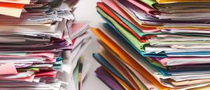 Noch ist die Verwaltung nicht vollständig digitalisiert. Die Blockchain-Technologie könnte bisherige Datenbanken ersetzen.