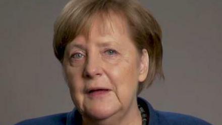 Angela Merkel gibt per Video ihren Abschied von Facebook bekannt.