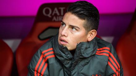 Mittelmäßige Aussichten. Bayerns Bankdrücker James Rodriguez beim vergangenen Heimspiel gegen den VfB Stuttgart.