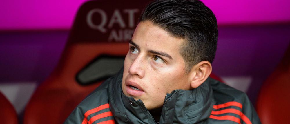 Mittelmäßige Aussichten. Bayerns Bankdrücker James Rodriguez beim vergangenen Heimspiel gegen den VfB Stuttgart.