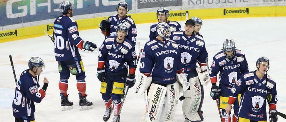 Wieder kein Heimsieg für die Eisbären. Auch wenn sie gegen Augsburg viel Einsatz zeigten.