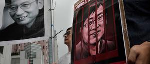 Der Nobelpreisträger und Dichter Li Xiaobo (Bild links) starb in der Haft, der Anwalt Wang Quanzhang wurde gerade zu viereinhalb Jahren Haft verurteilt. Wang hatte Opfer von Landenteignungen vertreten. China zählt das Bürgerrechtsnetz Civicus zu den "geschlossenen" Staaten, die jeder bürgerlichen Freiheit den Raum nehmen.