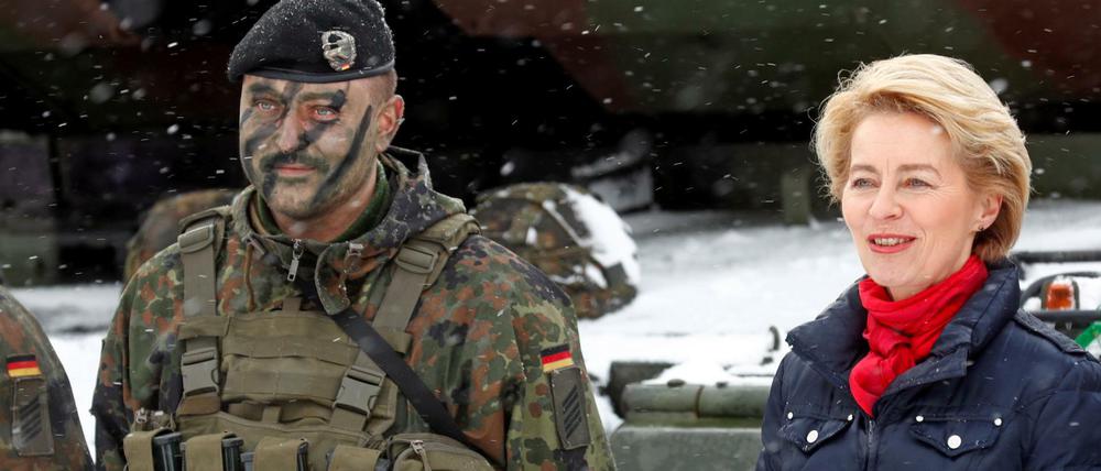 Ursula von der Leyen besuchte deutsche Truppen im Baltikum.