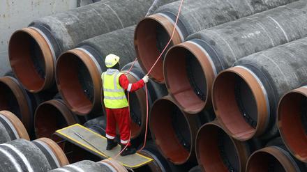 Das Verlegeschiff "Audacia" verlegt in der Ostsee vor der Insel Rügen Rohre für die Gaspipeline Nord Stream 2. 