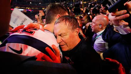 Der Meister und sein Lehrling. Bill Belichick (rechts) genießt mit Tom Brady den Moment des Triumphes.