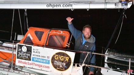 Geschafft. Mark Slats kommt als Zweiter in der Nacht zu Freitag im Ziel des Golden Globe Race an. 