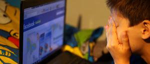 Seit es Cybermobbing gibt, hört Schikane für viele Kinder nicht mit dem Schulschluss auf.