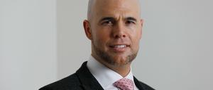Joram van Klaveren trat früher für ein Verbot von Burkas und Minaretten ein.