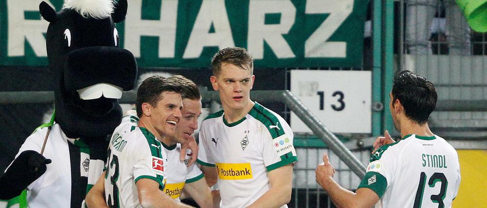 Da freut sich auch das Maskottchen. Nach 20 Spieltagen hatte Borussia Mönchengladbach nur 1970 und 1977 so viele Punkte auf dem Konto wie momentan – und wurde Meister.