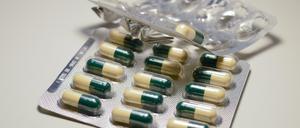 Antibiotika sind oft lebensrettend. Doch immer öfter sind sie auch ein lebensgefährliches Problem.