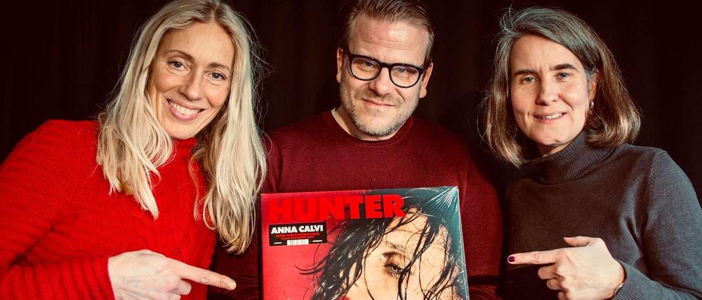 Radio-eins-Musikchefin Anja Caspary, Moderator Torsten Groß und Nadine Lange vom Tagesspiegel.