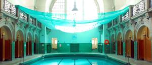 Blick in das Baerwaldbad in Berlin-Kreuzberg.
