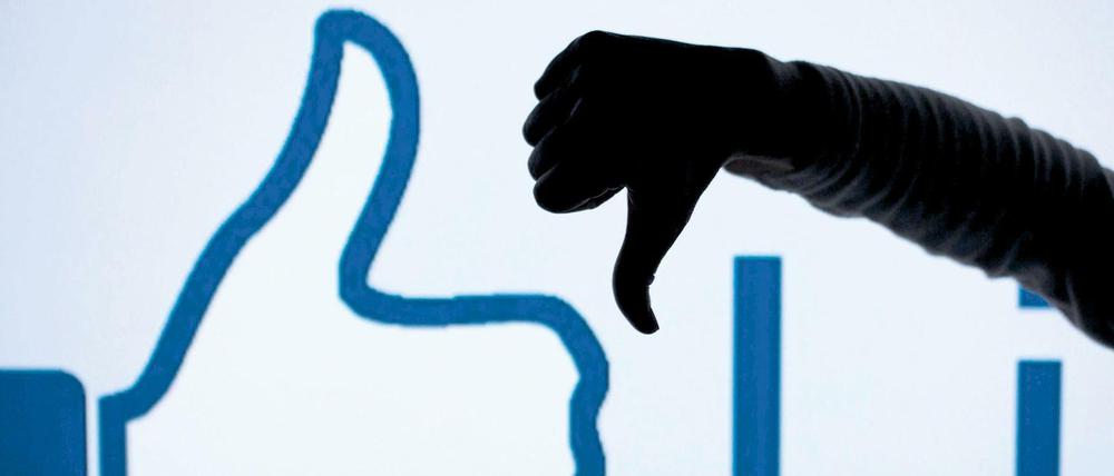 Top oder Flop: Auch über seinen Like-Button sammelt Facebook Daten.