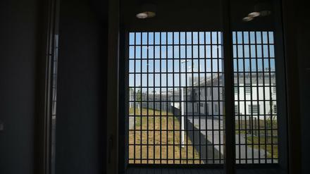 In der Justizanstalt Heidering kam es am Donnerstag zu einem brutalen Zwischenfall.