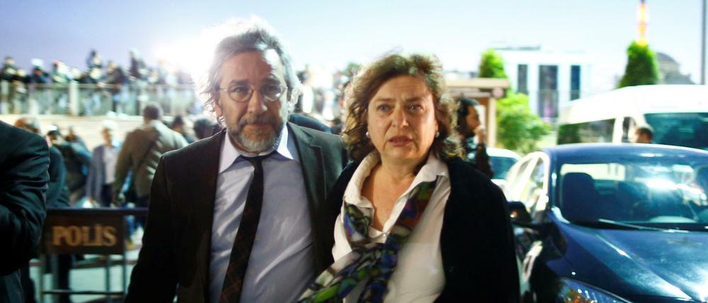 Can und Dilek Dündar bei einem gemeinsamen Auftritt.