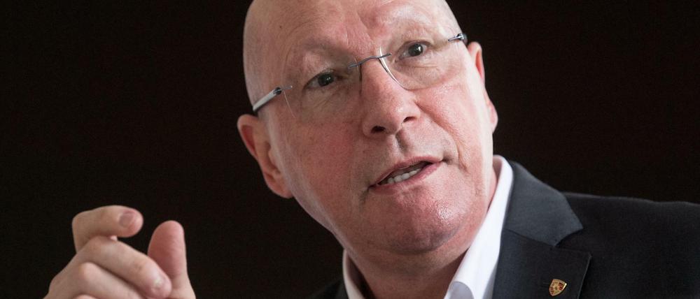 Uwe Hück arbeitet seit 35 Jahren bei Porsche und gehört seit 1990 dem Betriebsrat an.