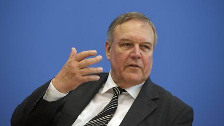 Der CDU-Politiker Volker Rühe (76) war von 1992 bis 1998 Verteidigungsminister.