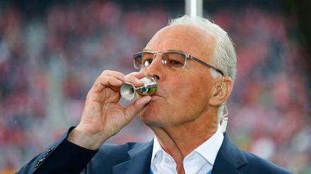 Symbolbild: Beim DFB gab es wohl den Kräuterschnaps auf Kosten des Verbands.