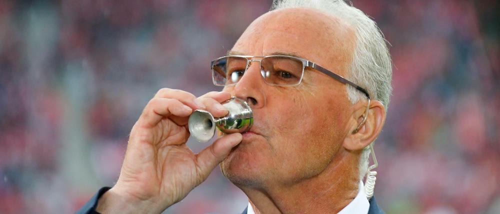 Symbolbild: Beim DFB gab es wohl den Kräuterschnaps auf Kosten des Verbands.
