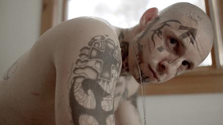 Ich bin, was Ihr seht. Jamie Bell spielt in "Skin" einen amerikanischen Neonazi, der aus der Szene aussteigt. 