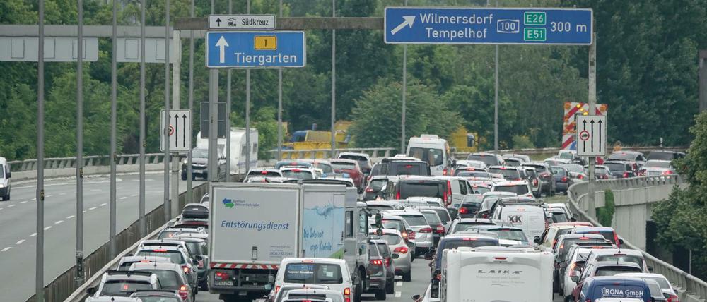 Stau auf der Berliner Stadtautobahn.
