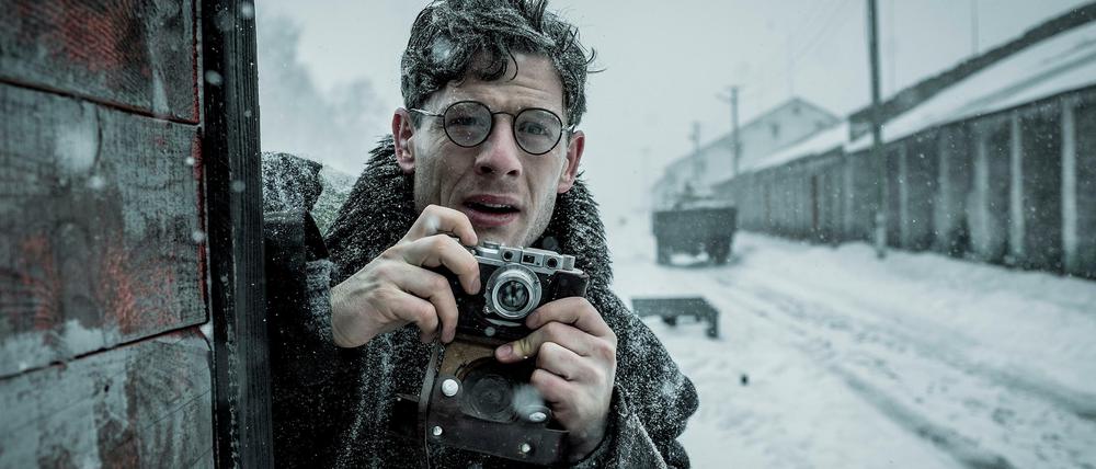 James Norton in "Mr. Jones"