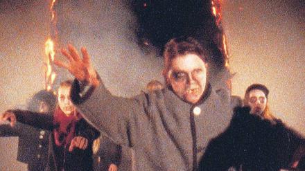 Untot in der Steiermark: Laien spielen Jelinek, ohne Text. 